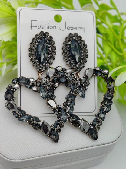 Imported Elegant Heart-shaped Black Crystal Statement Earrings – A True Masterpiece